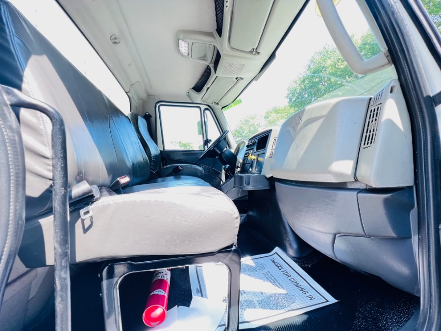2018 International 4300 26 FEET DRY BOX  + CUMMINS  +  photo