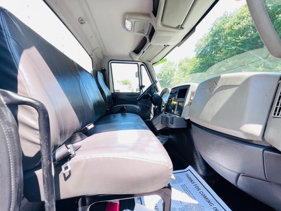 2018 International 4300 26 FEET DRY BOX  + CUMMINS  +  photo