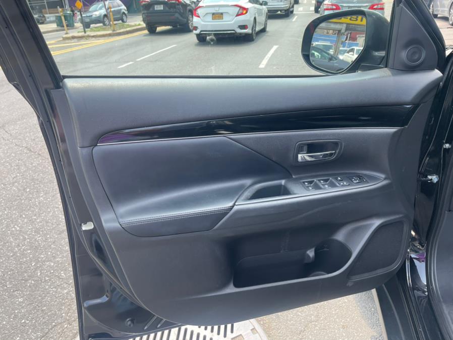 2019 Subaru Outlander SE photo