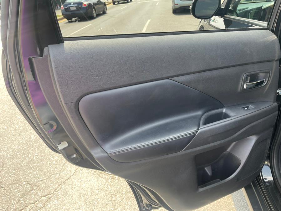 2019 Subaru Outlander SE photo