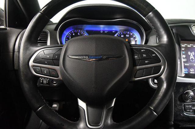2018 Chrysler 300 Limited photo