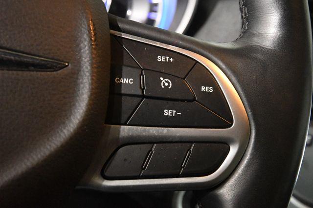 2018 Chrysler 300 Limited photo