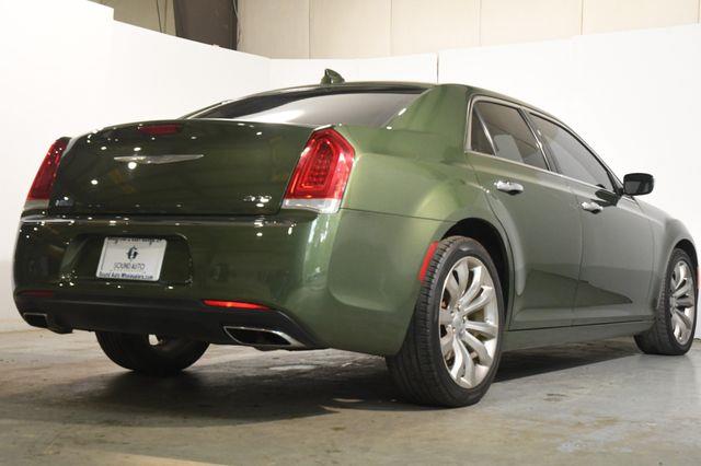 2018 Chrysler 300 Limited photo