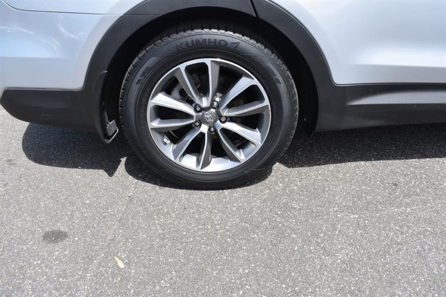 2018 Hyundai Santa Fe SE photo