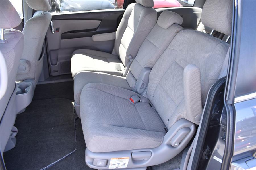 2017 Honda Odyssey SE photo