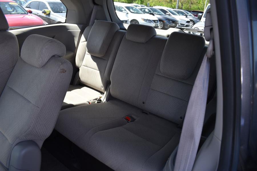 2017 Honda Odyssey SE photo