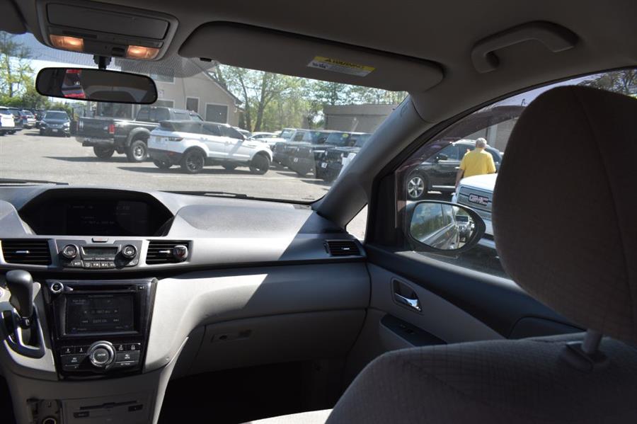 2017 Honda Odyssey SE photo