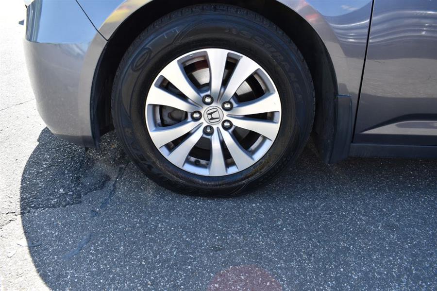 2017 Honda Odyssey SE photo