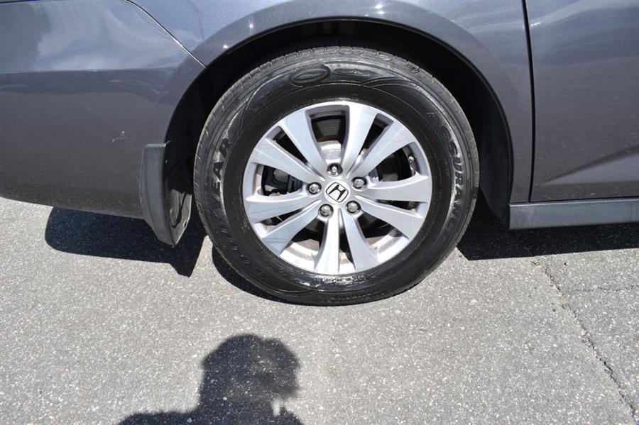 2017 Honda Odyssey SE photo
