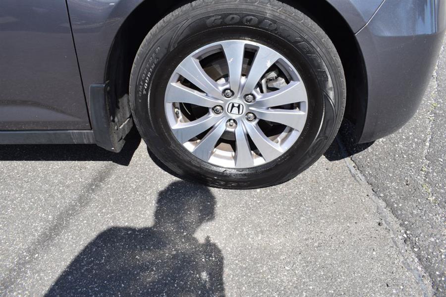 2017 Honda Odyssey SE photo
