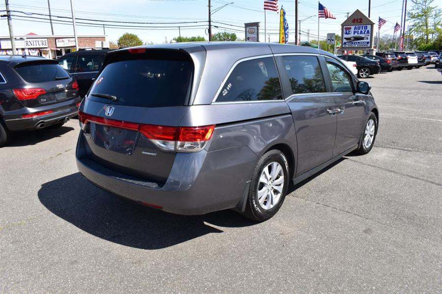 2017 Honda Odyssey SE photo