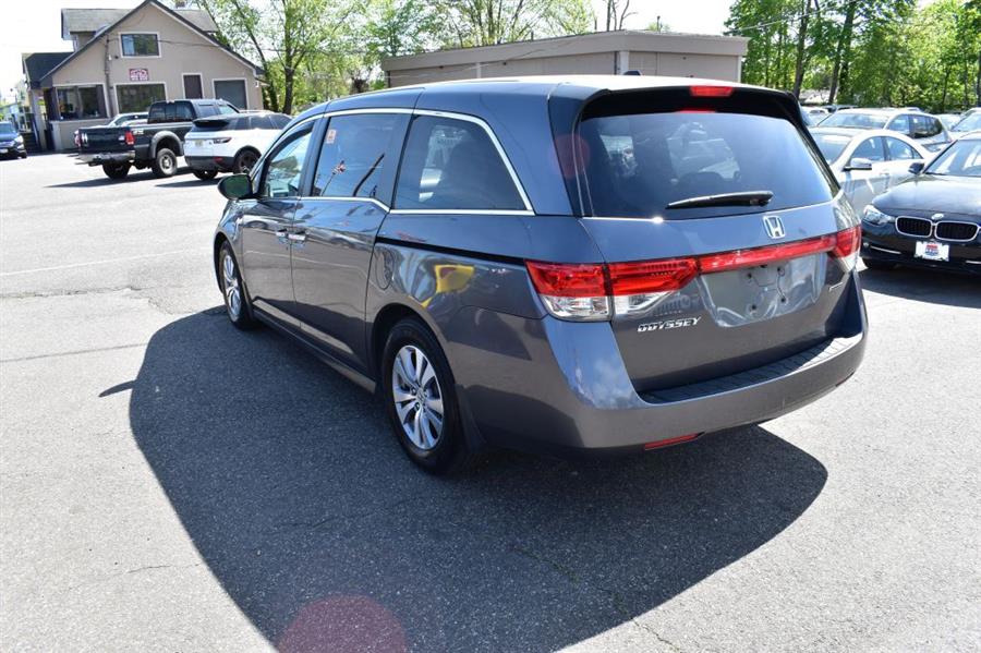 2017 Honda Odyssey SE photo