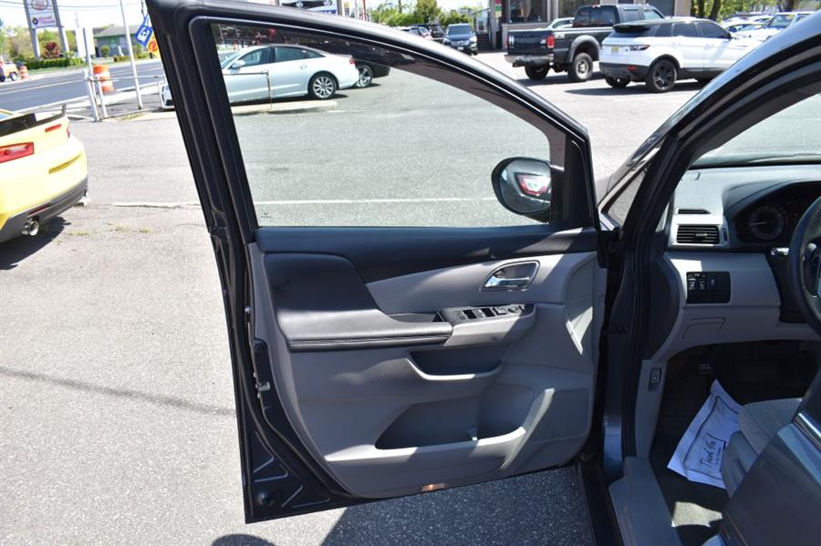 2017 Honda Odyssey SE photo