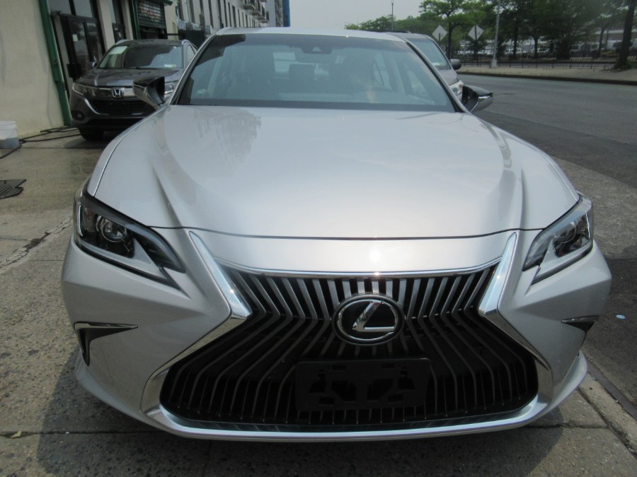 2020 Lexus ES ES photo
