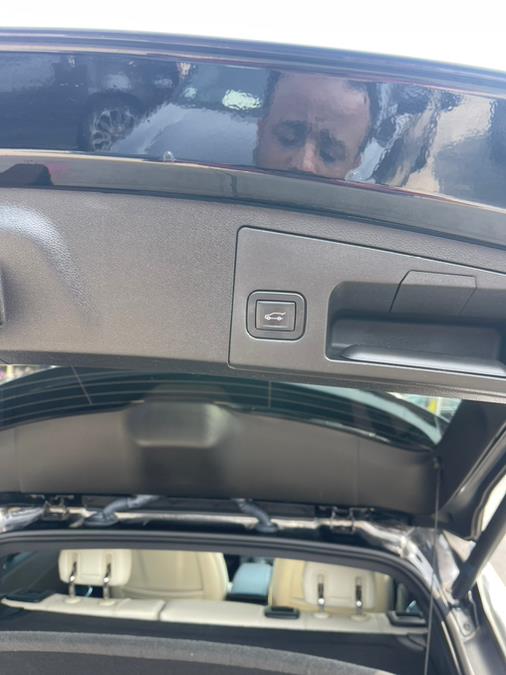 2019 Cadillac XT4 AWD 4dr Sport photo