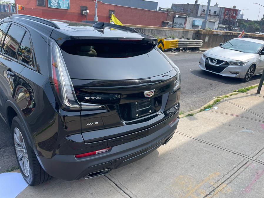 2019 Cadillac XT4 AWD 4dr Sport photo