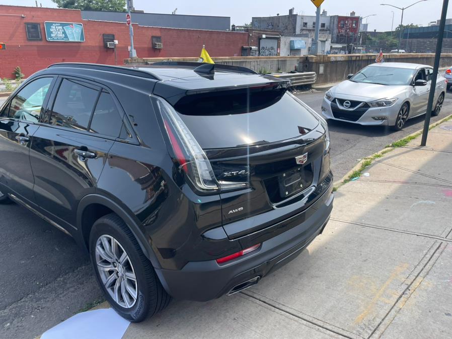 2019 Cadillac XT4 AWD 4dr Sport photo