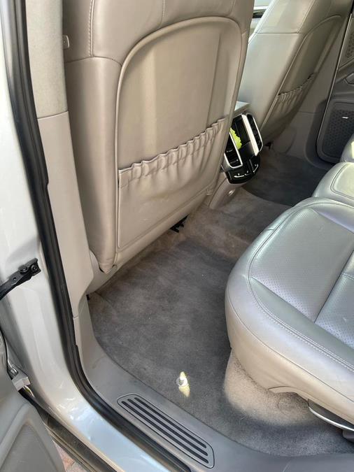2013 Porsche Cayenne photo