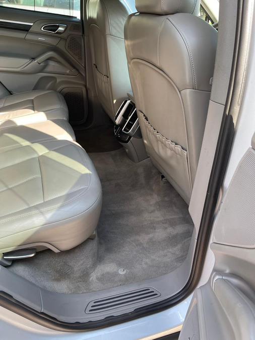 2013 Porsche Cayenne photo