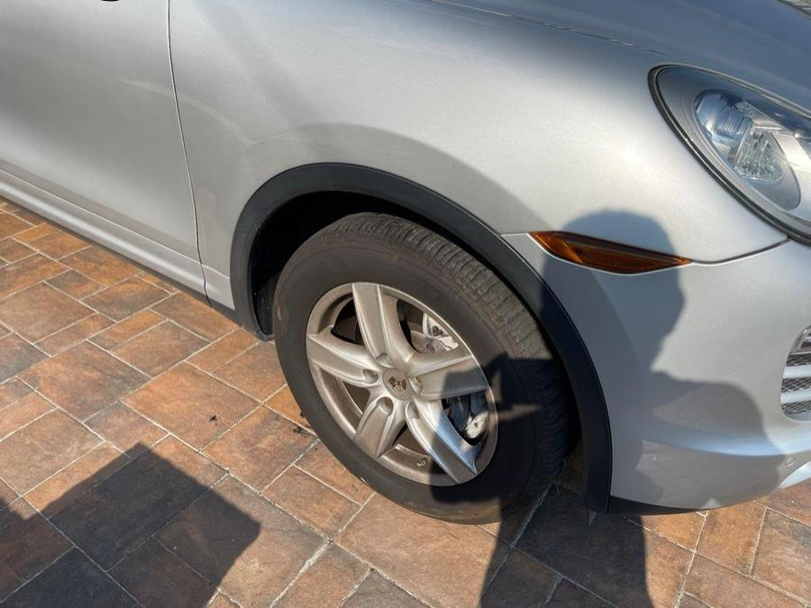 2013 Porsche Cayenne photo