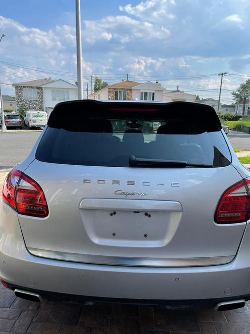 2013 Porsche Cayenne photo