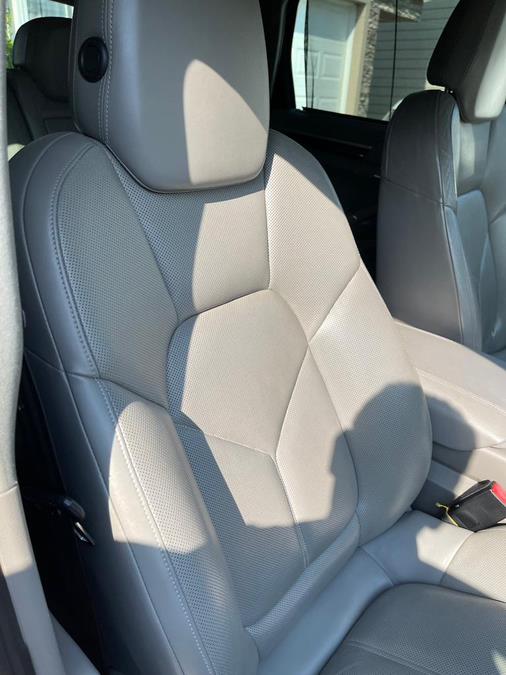 2013 Porsche Cayenne photo