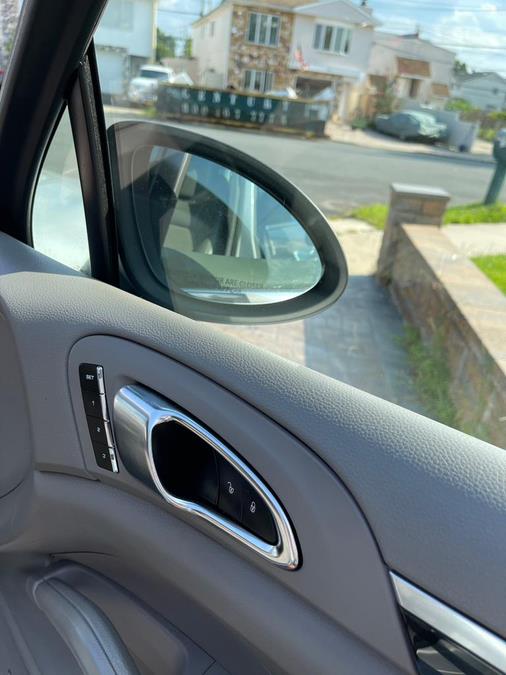 2013 Porsche Cayenne photo