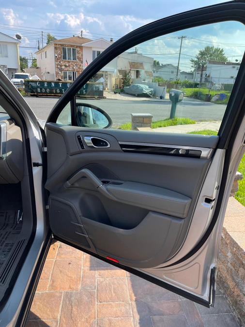 2013 Porsche Cayenne photo