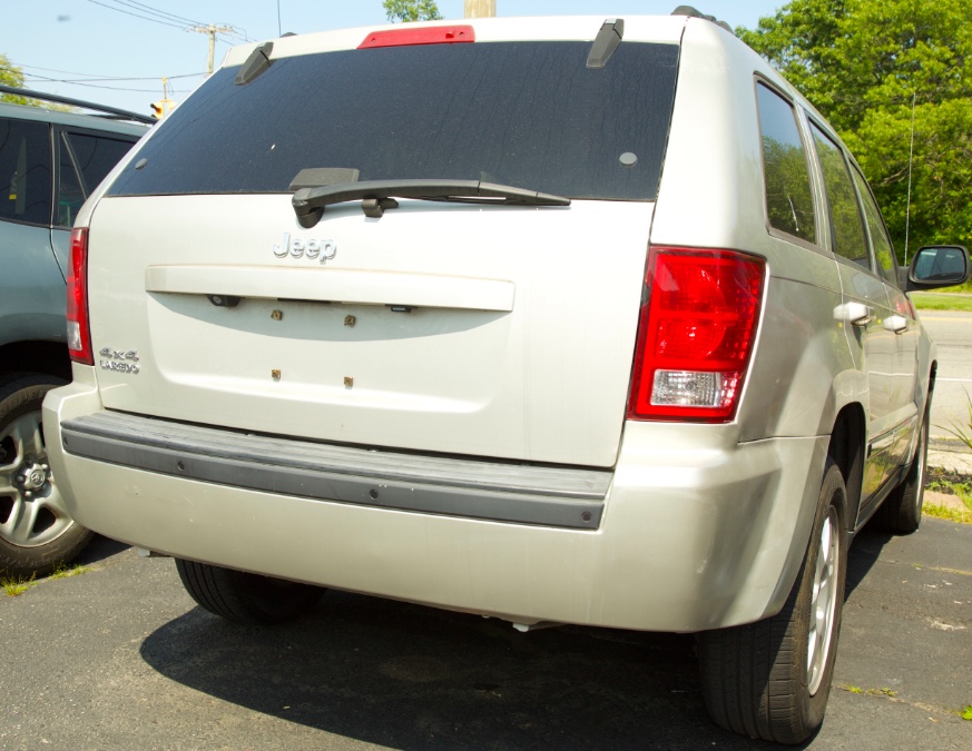 2010 Jeep Grand Cherokee Laredo photo