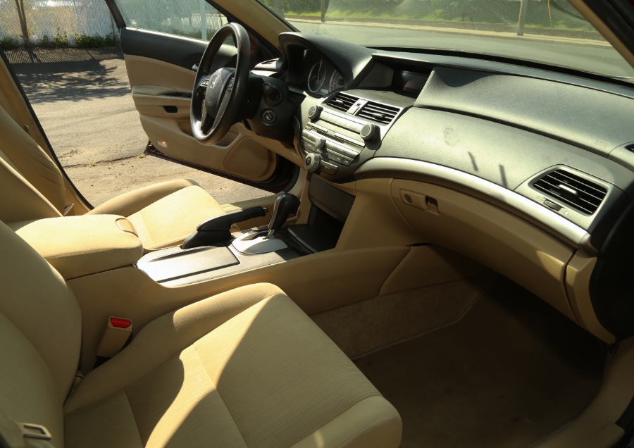 2011 Honda Accord LX photo