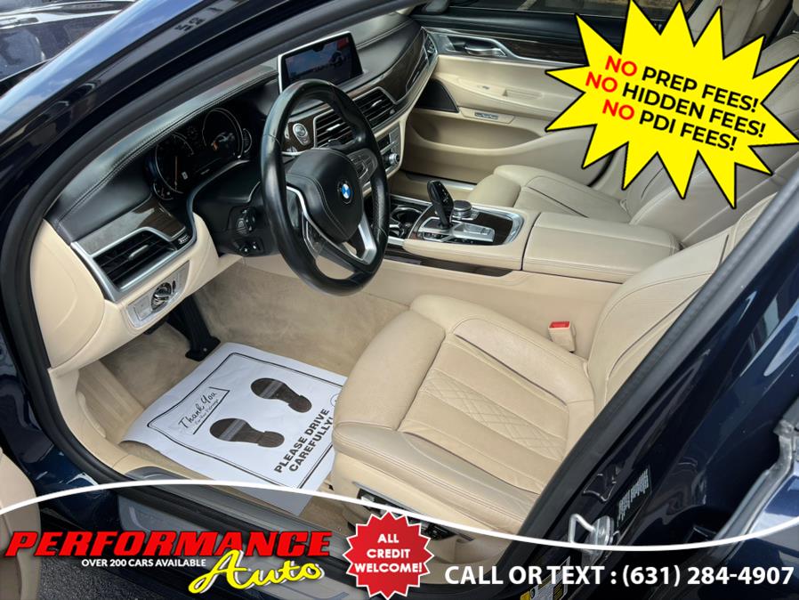 2016 BMW 7-Series 4dr Sdn 740i RWD photo