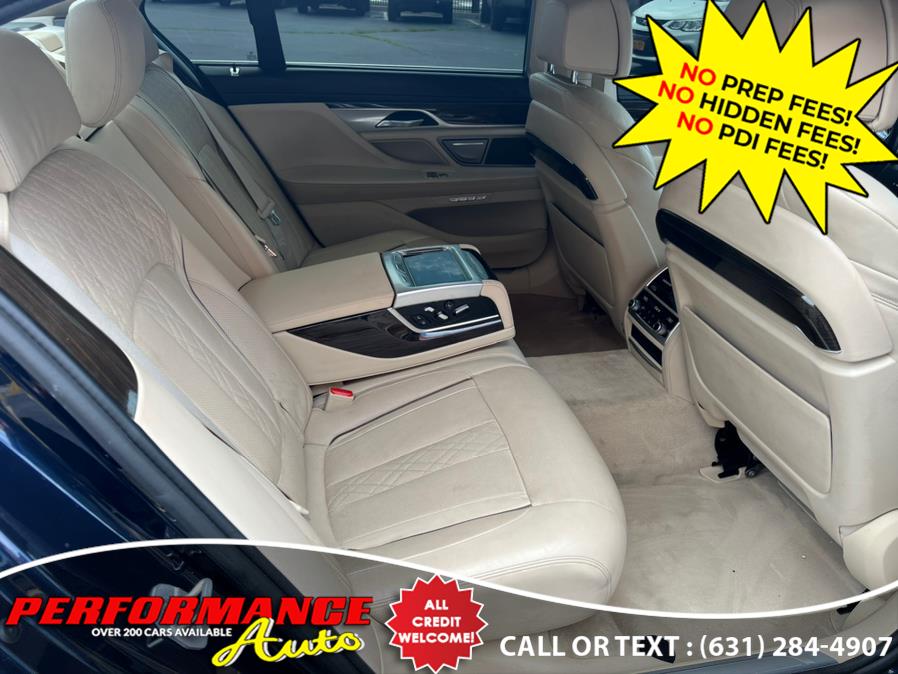 2016 BMW 7-Series 4dr Sdn 740i RWD photo