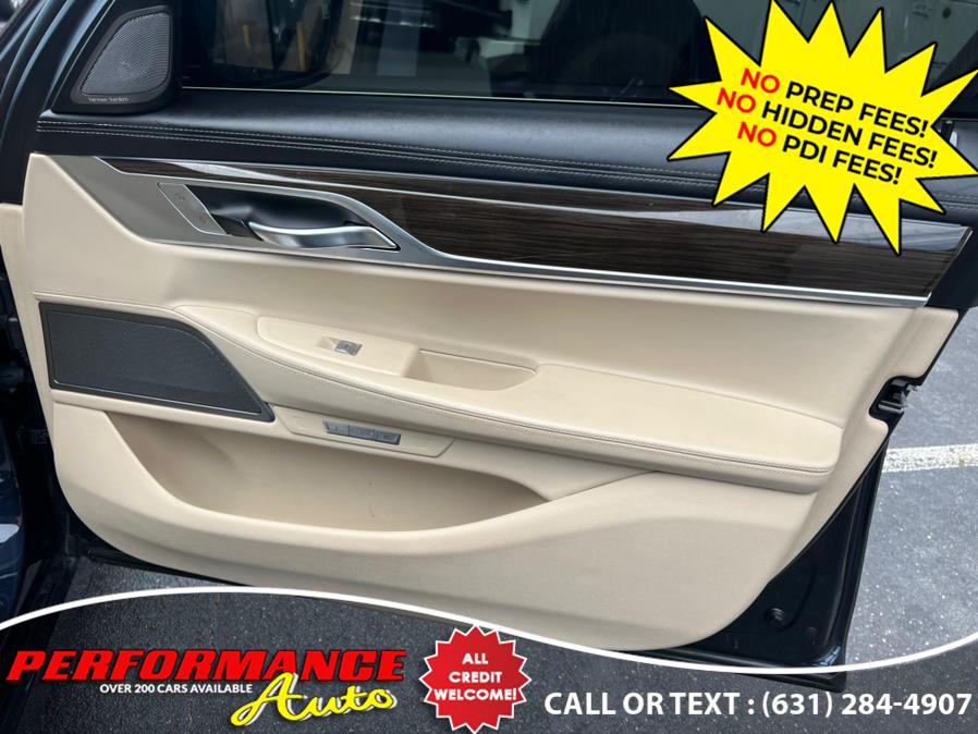2016 BMW 7-Series 4dr Sdn 740i RWD photo