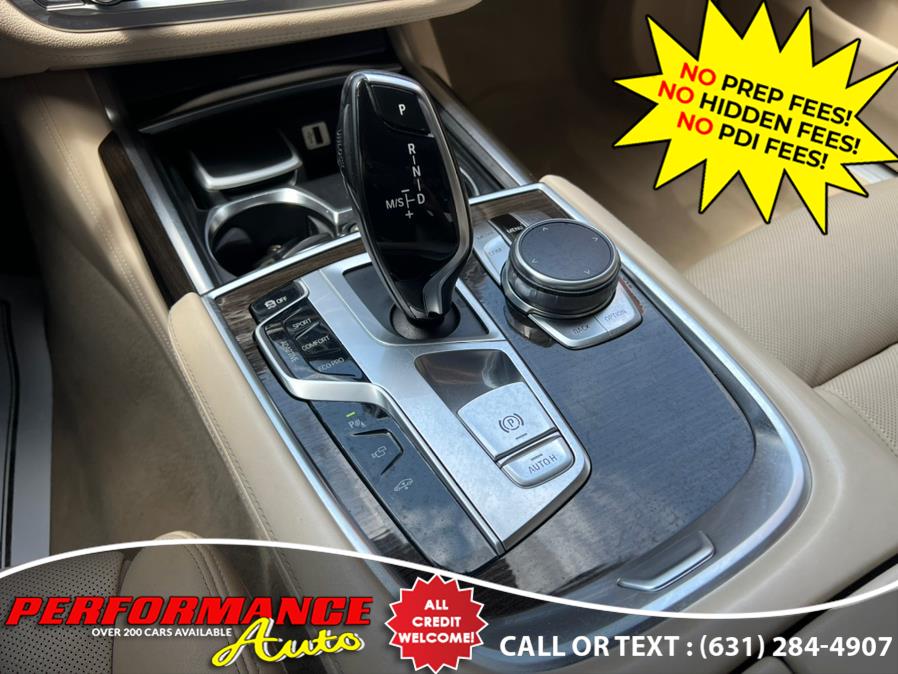 2016 BMW 7-Series 4dr Sdn 740i RWD photo