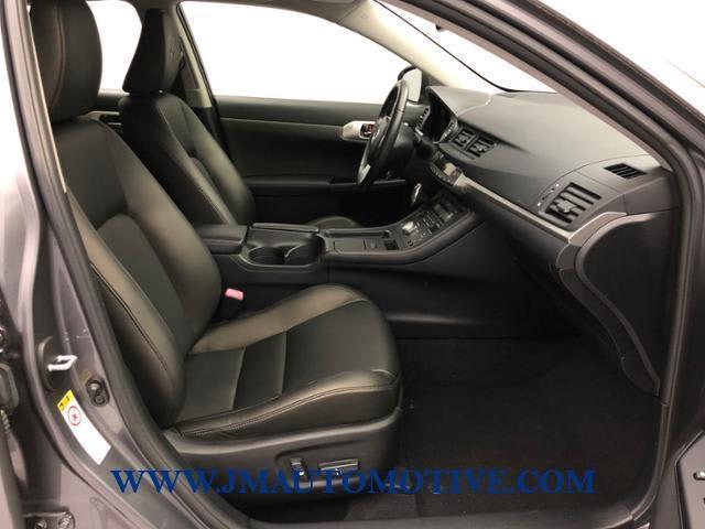 2013 Lexus CT 200h photo