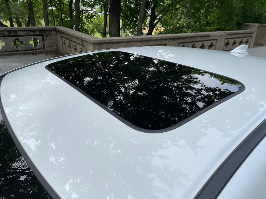 2020 Acura TLX 3.5L FWD w/Technology Pkg photo