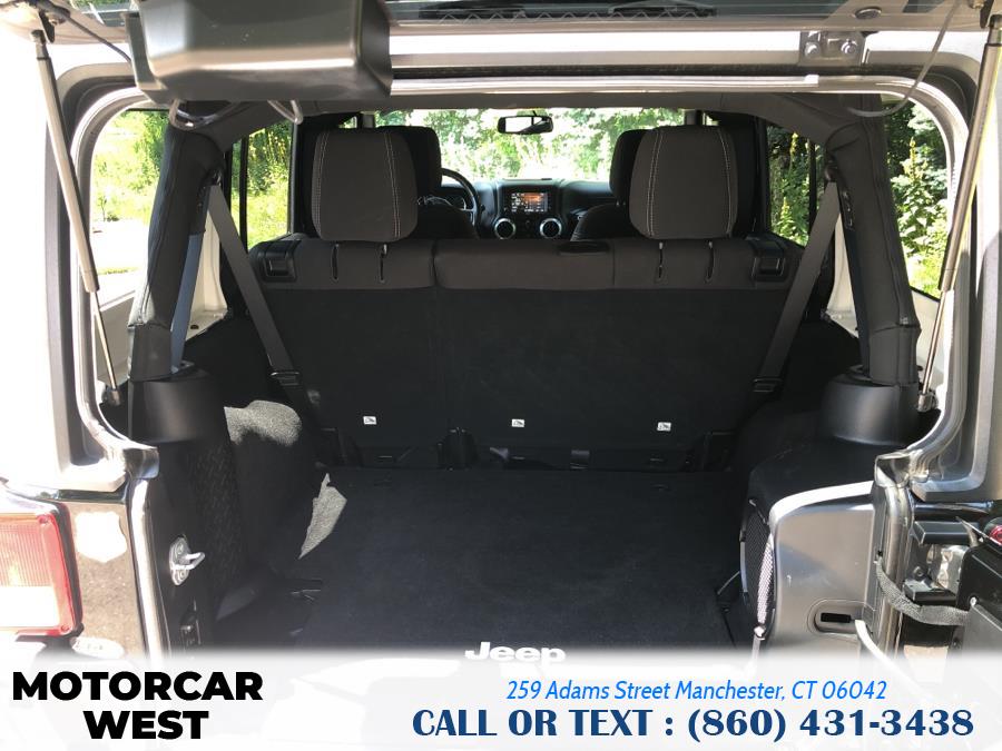 2014 Jeep Wrangler Unlimited Sahara photo
