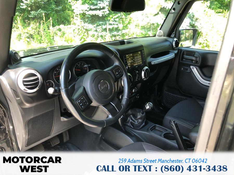 2014 Jeep Wrangler Unlimited Sahara photo