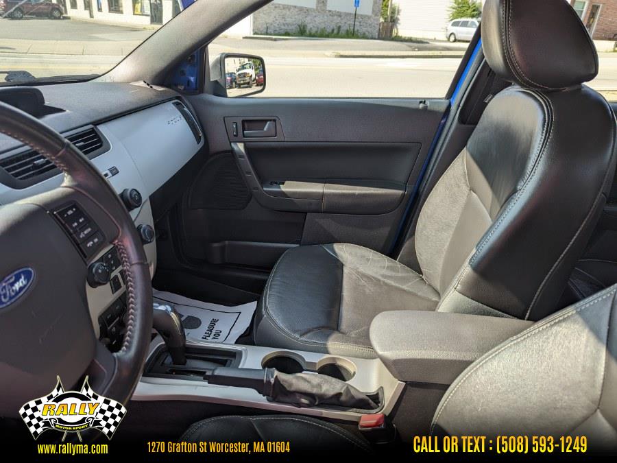 2010 Ford Focus SES photo
