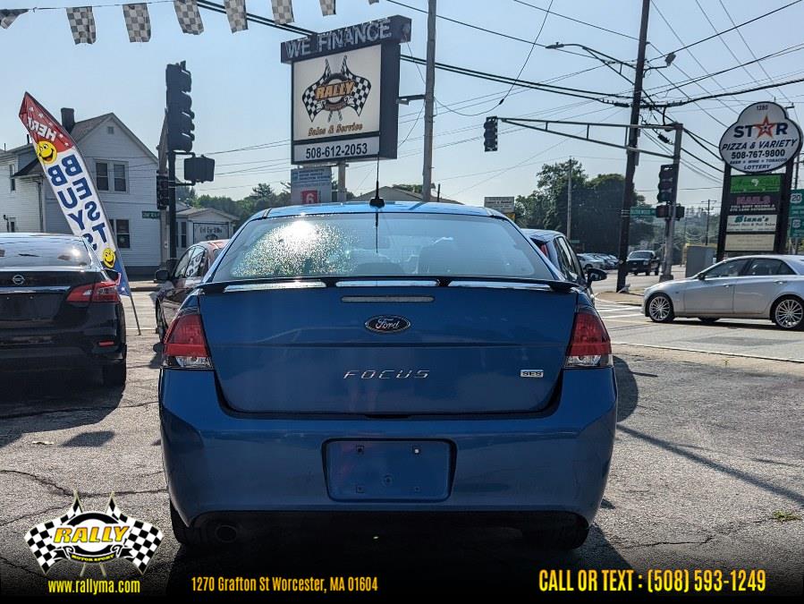 2010 Ford Focus SES photo