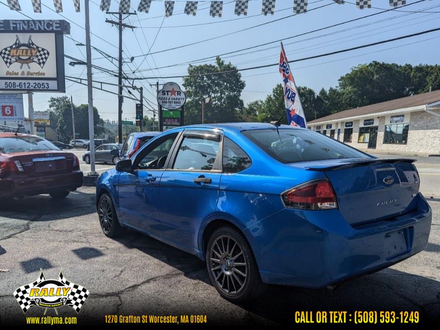 2010 Ford Focus SES photo