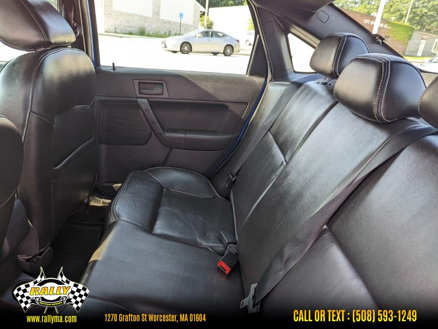 2010 Ford Focus SES photo