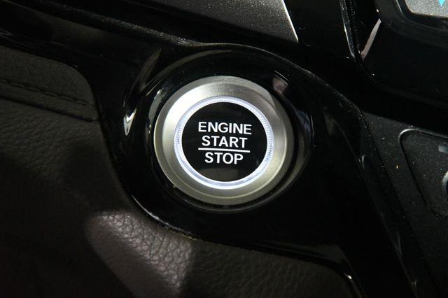 2019 Honda Odyssey Elite w/ Entertainment System photo