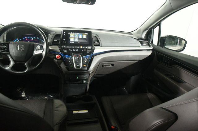 2019 Honda Odyssey Elite w/ Entertainment System photo