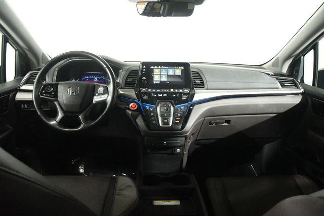 2019 Honda Odyssey Elite w/ Entertainment System photo