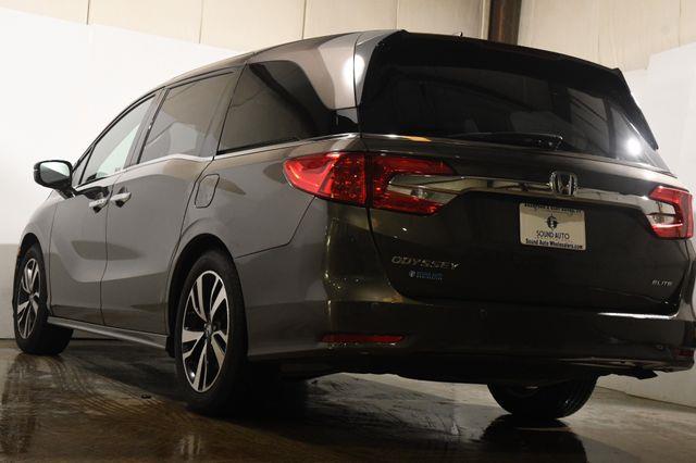 2019 Honda Odyssey Elite w/ Entertainment System photo