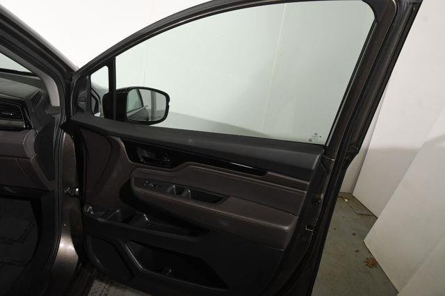 2019 Honda Odyssey Elite w/ Entertainment System photo