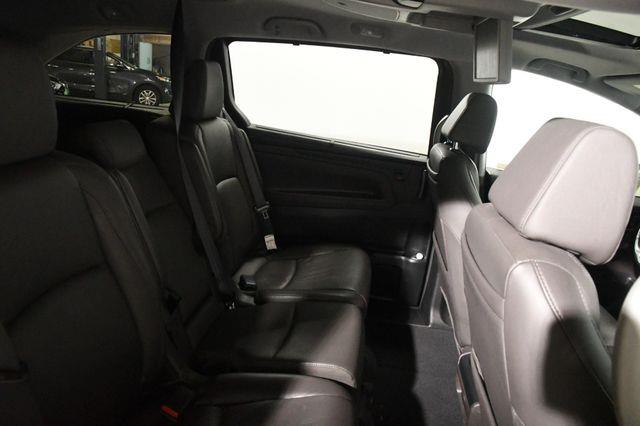 2019 Honda Odyssey Elite w/ Entertainment System photo