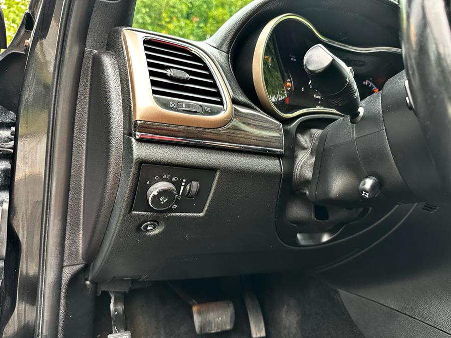 2015 Jeep Grand Cherokee 4WD 4dr Overland photo