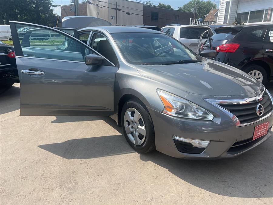2015 Nissan Altima 2.5 S 4dr Sedan photo